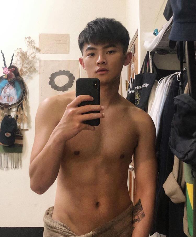 ถ่ายเองกับมือ 44