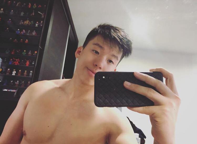 ถ่ายเองกับมือ 44