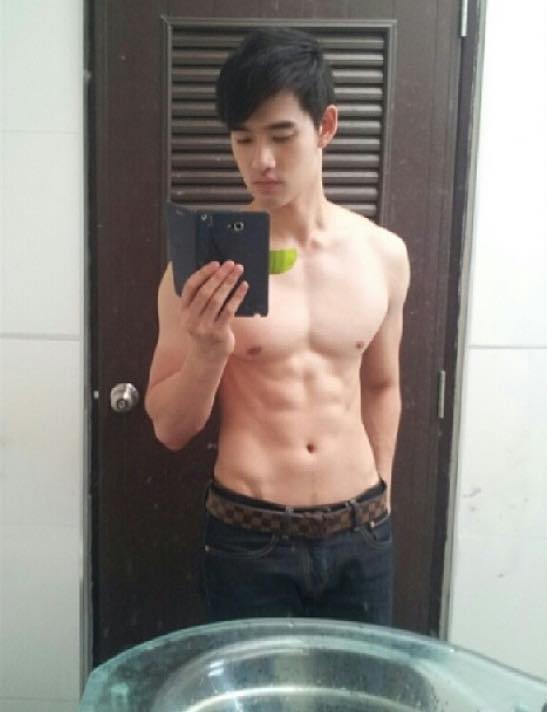 ถ่ายเองกับมือ 46