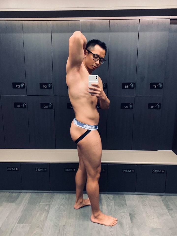 ถ่ายเองกับมือ 48