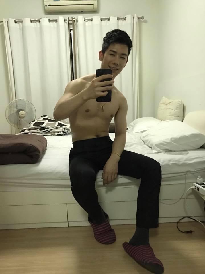ถ่ายเองกับมือ 49