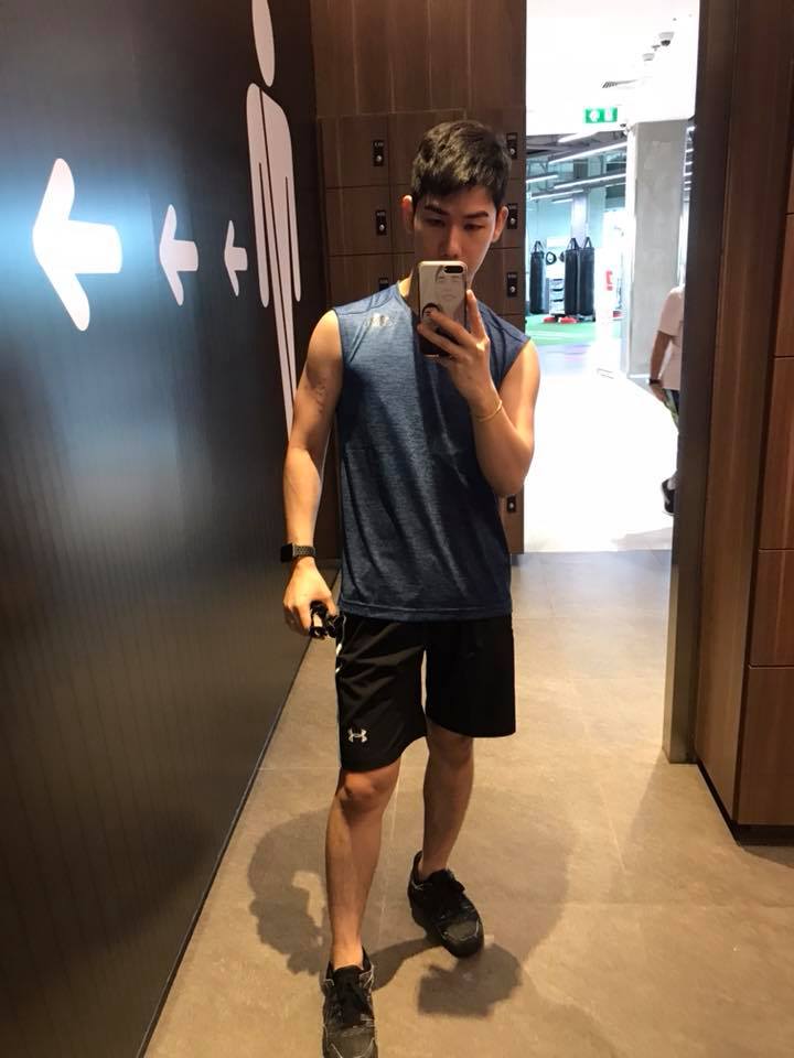 ถ่ายเองกับมือ 49