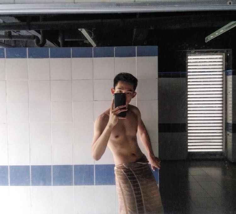 ถ่ายเองกับมือ 49