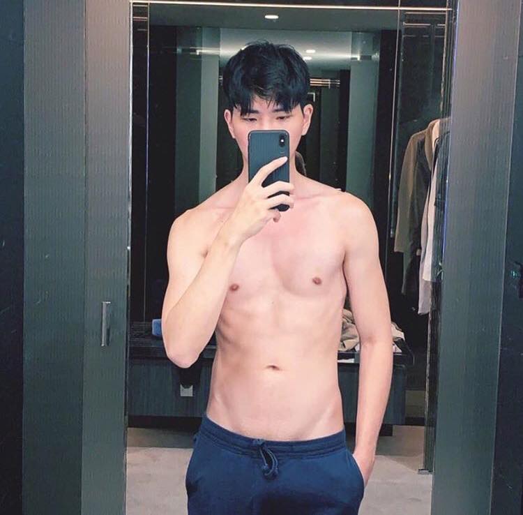 ถ่ายเองกับมือ 50