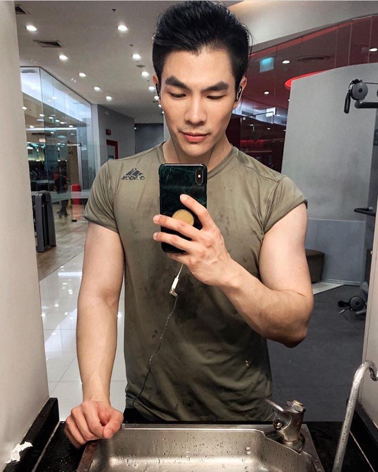 ถ่ายเองกับมือ 51