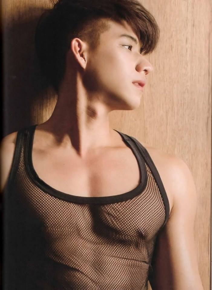 หนุ่มหล่อขึ้นปก 276