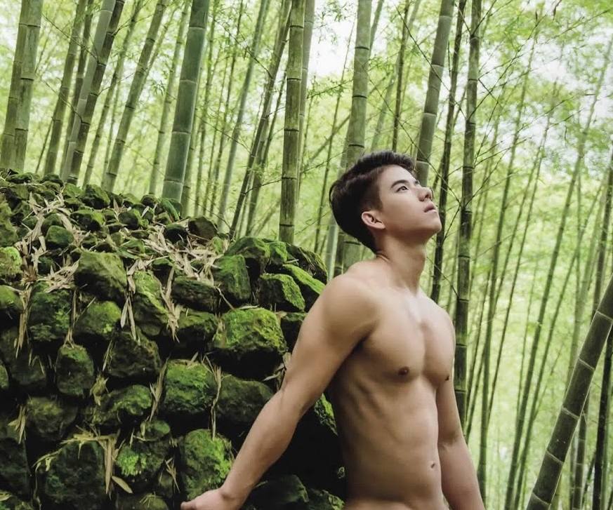 หนุ่มหล่อขึ้นปก 276