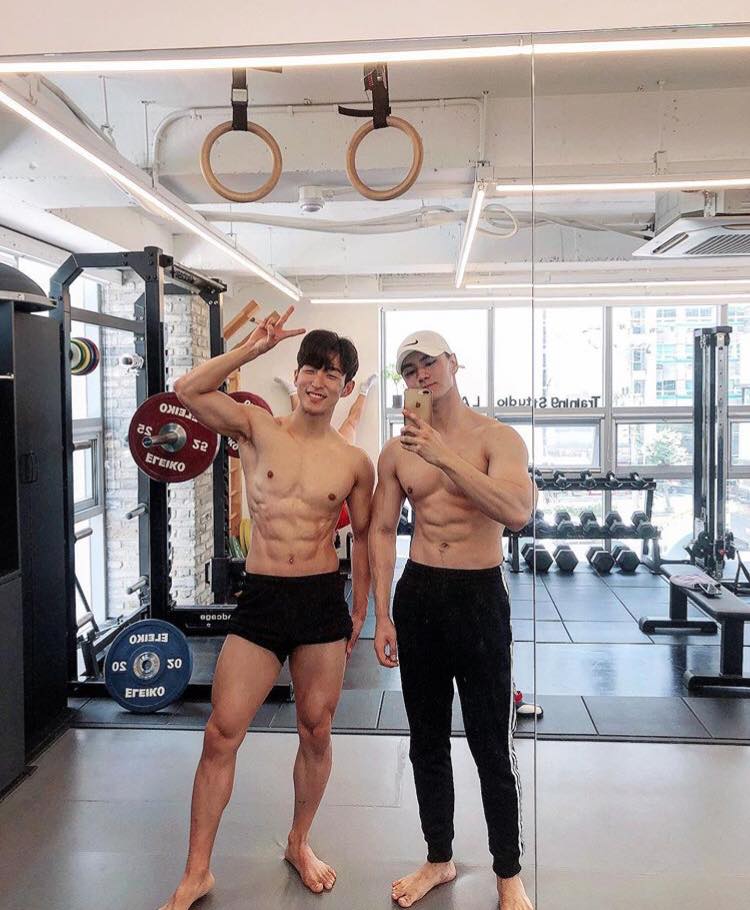 ถ่ายเองกับมือ 53
