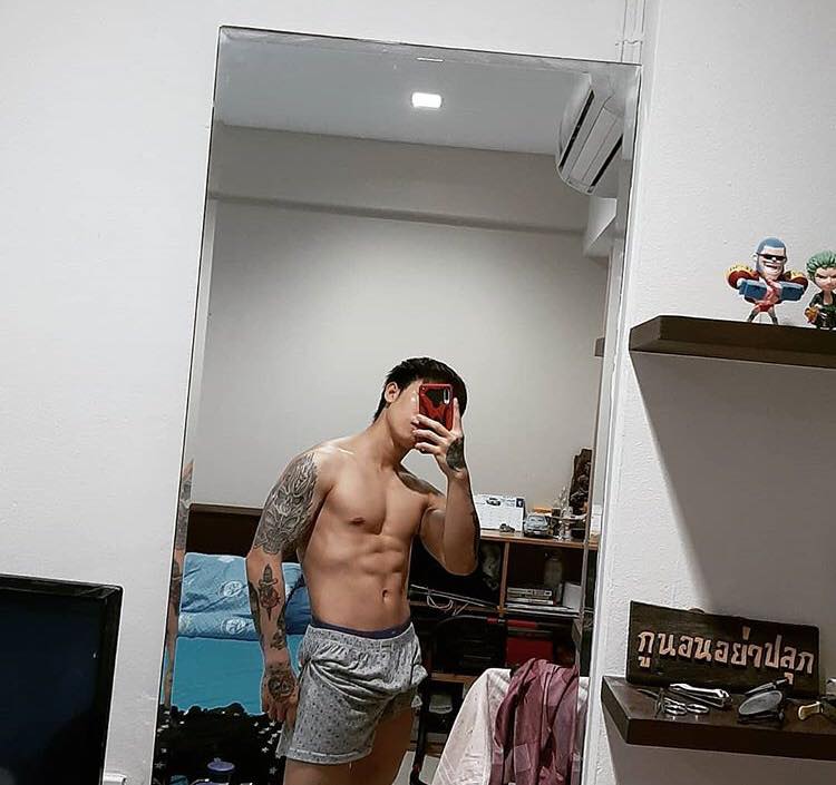 ถ่ายเองกับมือ 57