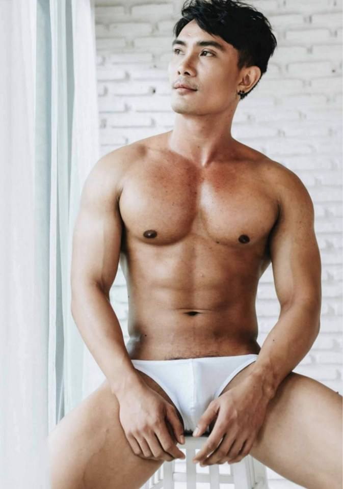 หนุ่มหล่อขึ้นปก 287