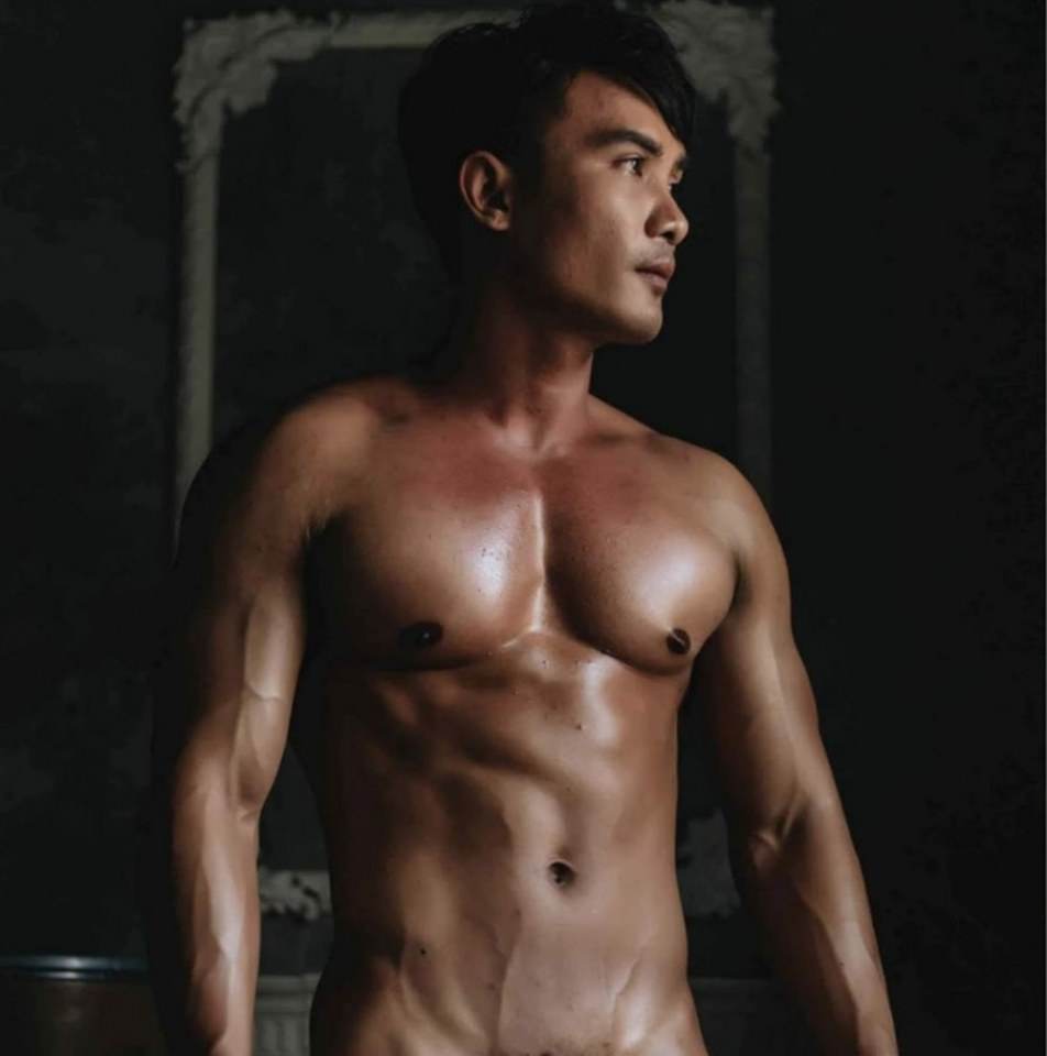 หนุ่มหล่อขึ้นปก 287