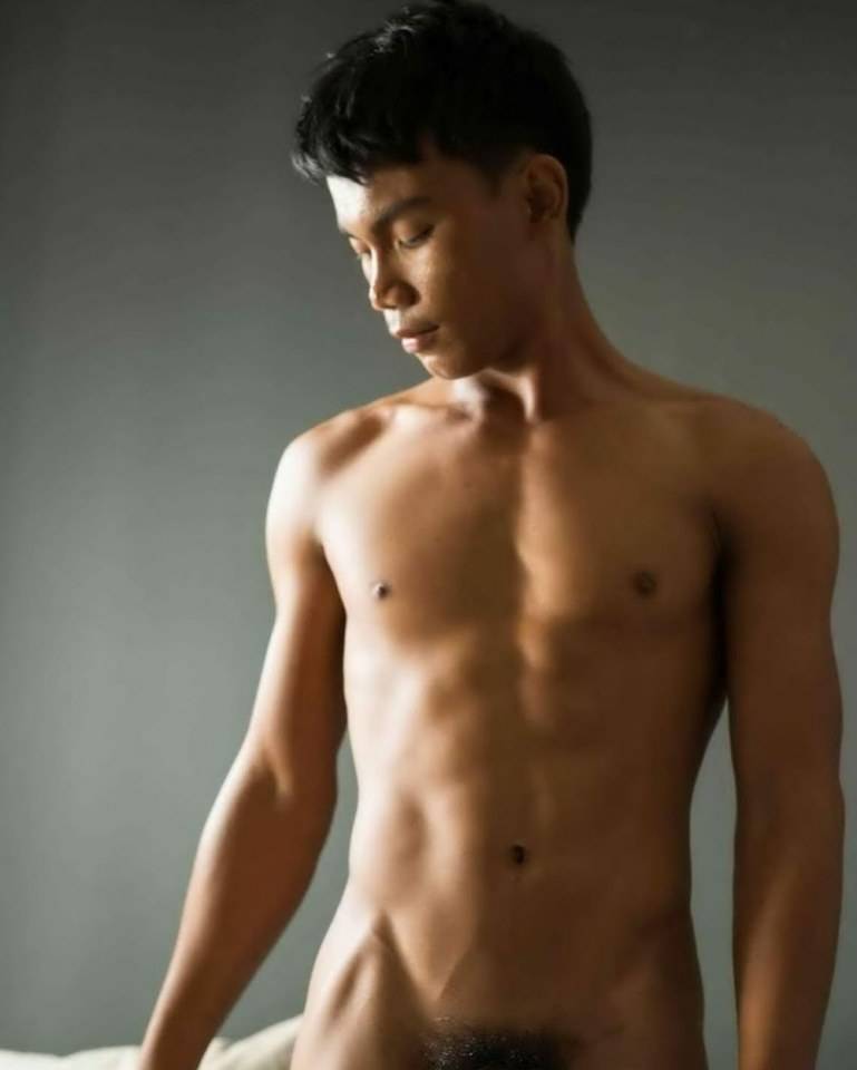 หนุ่มหล่อขึ้นปก 290