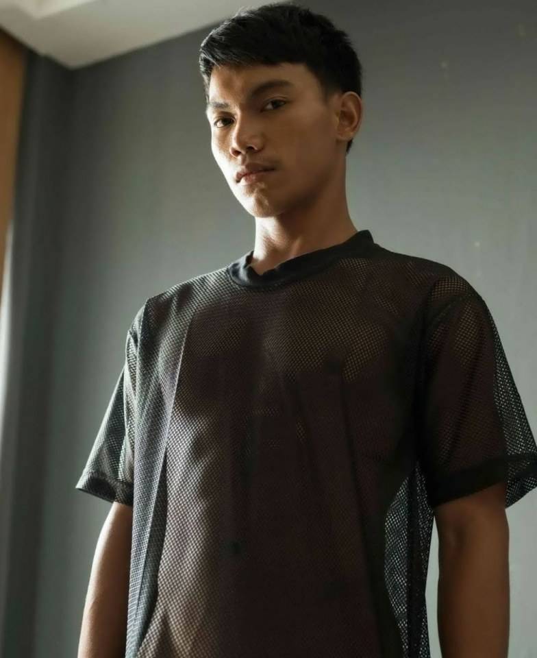 หนุ่มหล่อขึ้นปก 290