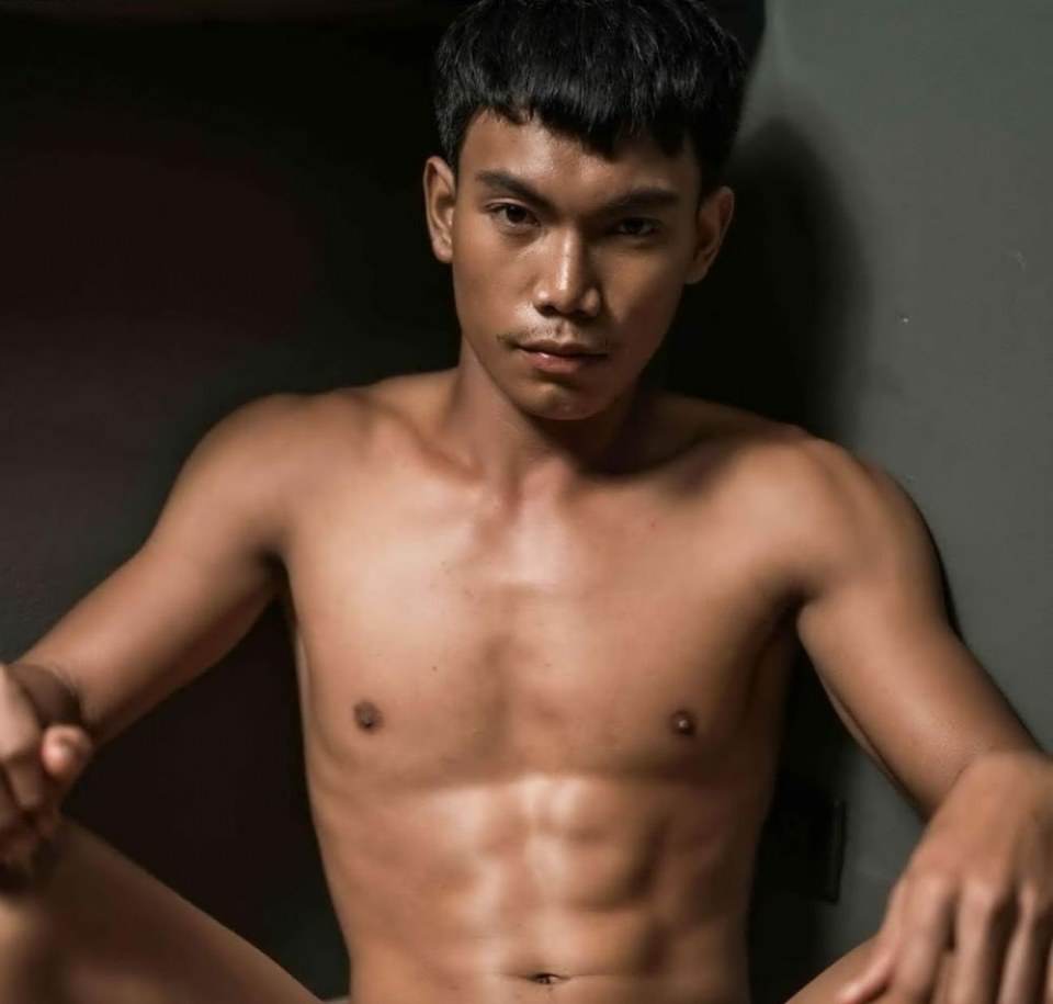 หนุ่มหล่อขึ้นปก 290