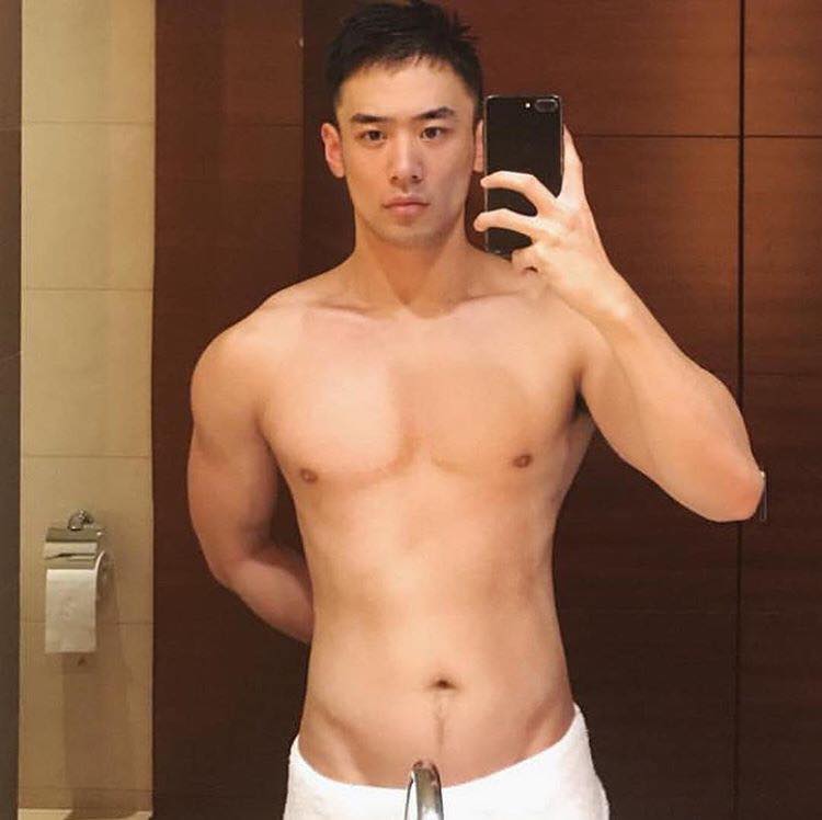 ถ่ายเองกับมือ 68