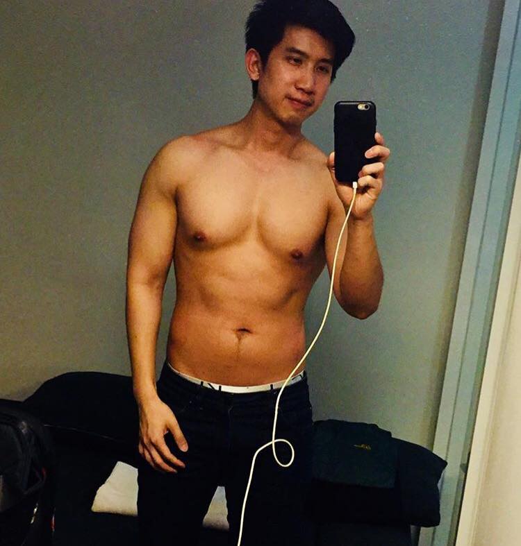 ถ่ายเองกับมือ 69