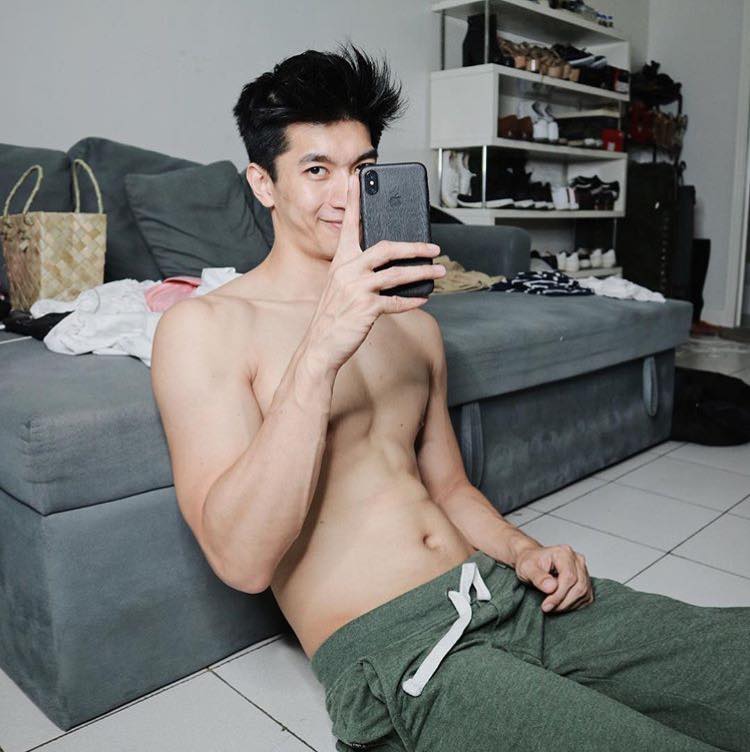 ถ่ายเองกับมือ 70