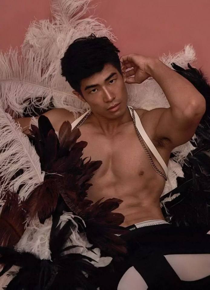 [OMGBoy032][18+] ยอมแรงดึงดูดทางเพศของหนุ่มจีน Roger Parameciem