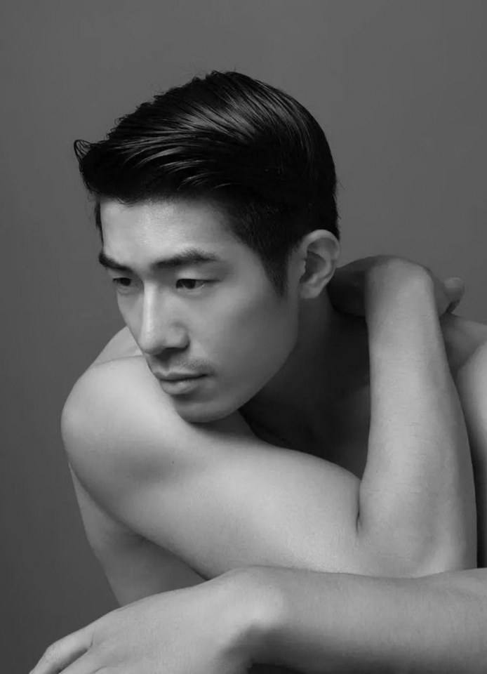 [OMGBoy032][18+] ยอมแรงดึงดูดทางเพศของหนุ่มจีน Roger Parameciem