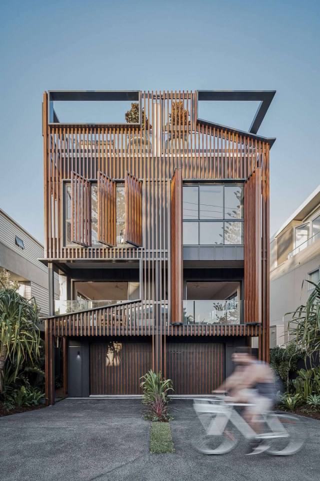 Gold Coast Home by Studio Workshop