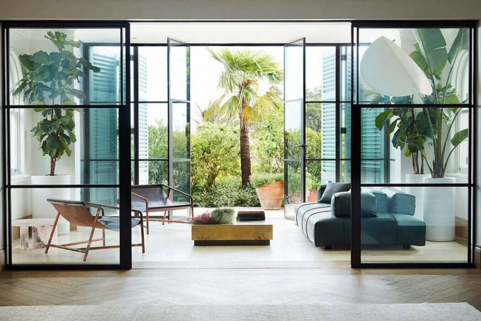 Peppertree Villa by Luigi Rosselli Architects