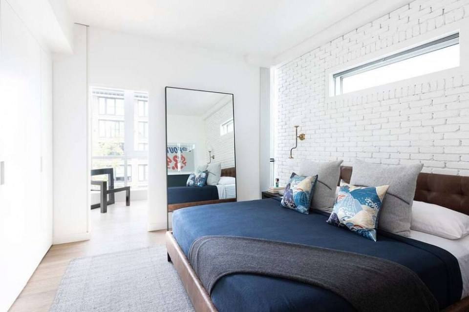 Modern Gastown Penthouse by PlaidFox