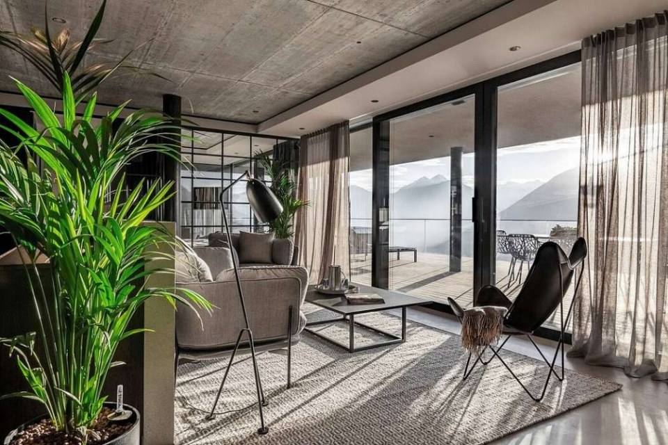 Apartment 7 by Stephan Marx and Nadine Bauer