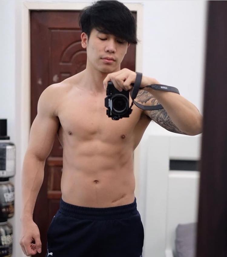 ถ่ายเองกับมือ 71