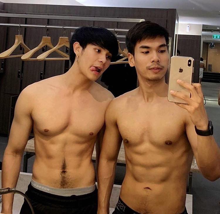ถ่ายเองกับมือ 71