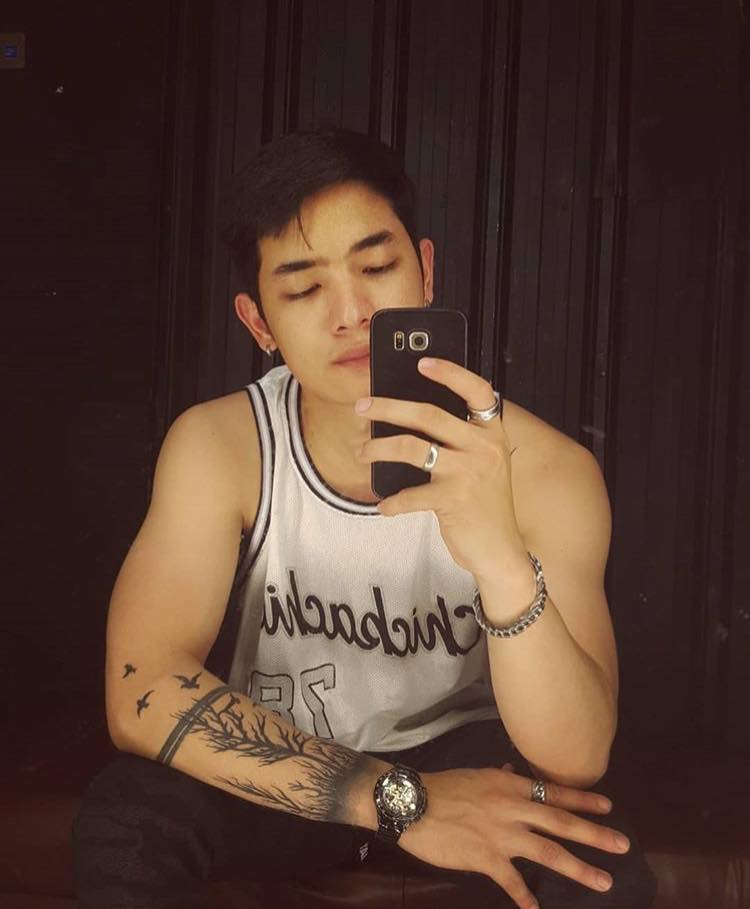 ถ่ายเองกับมือ 71