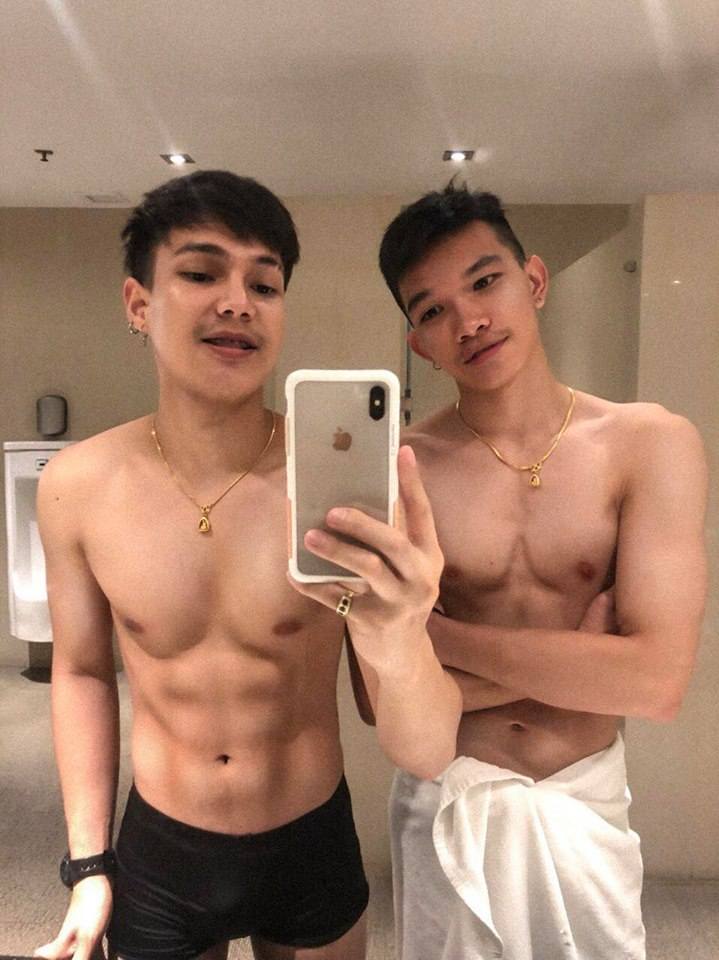 ถ่ายเองกับมือ 76