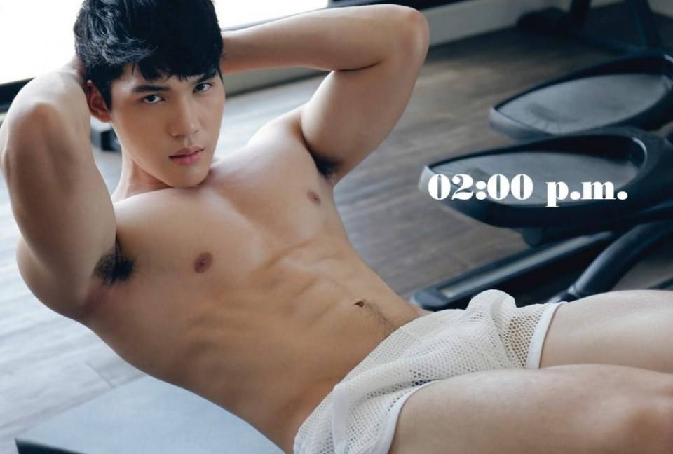 หนุ่มหล่อขึ้นปก 296.4