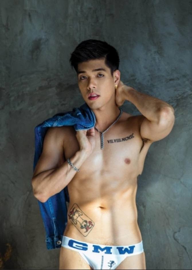 หนุ่มหล่อขึ้นปก 297