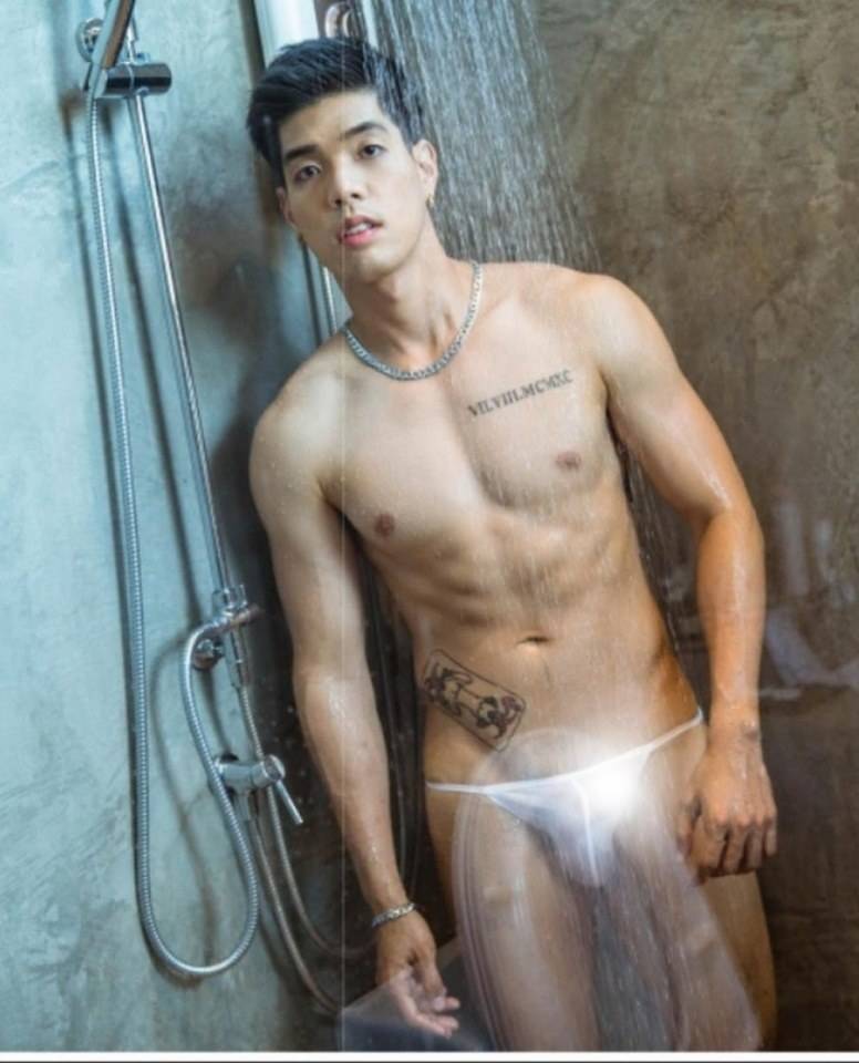 หนุ่มหล่อขึ้นปก 297.1
