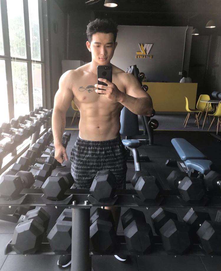 ถ่ายเองกับมือ 82