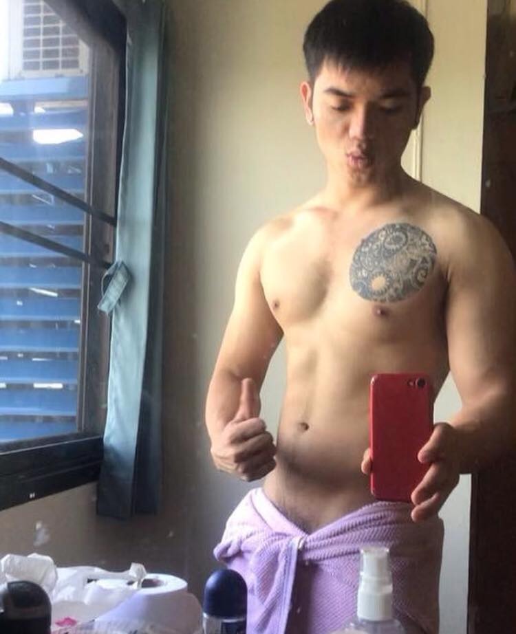 ถ่ายเองกับมือ 85