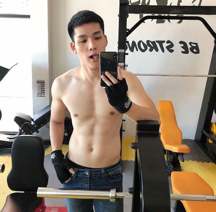 ถ่ายเองกับมือ 87