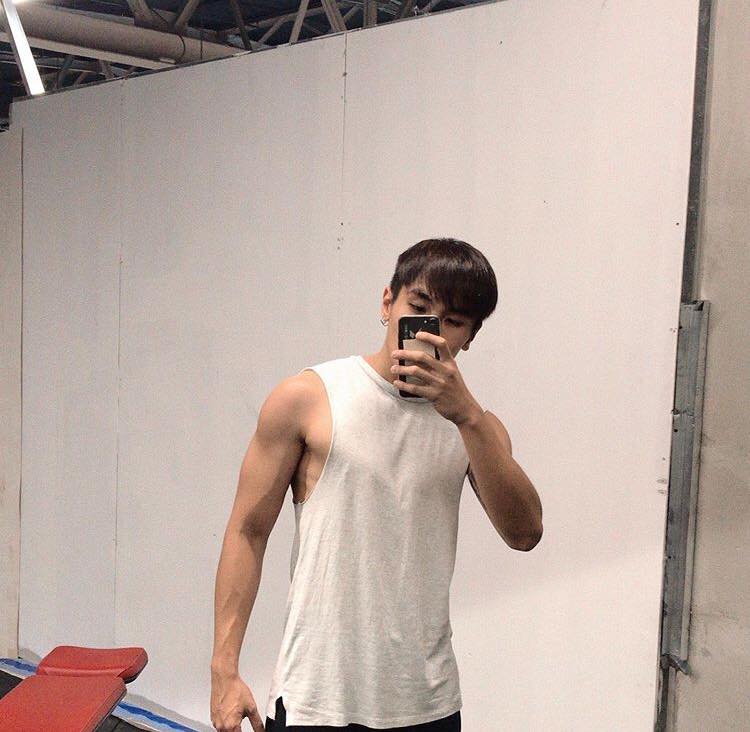 ถ่ายเองกับมือ 89