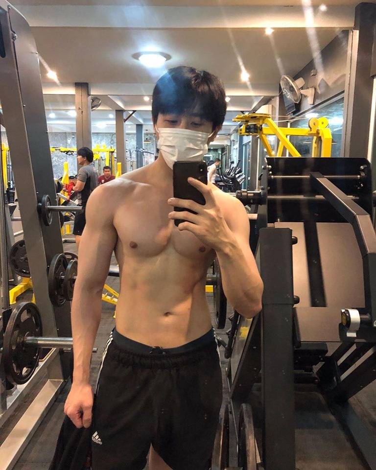 ถ่ายเองกับมือ 89