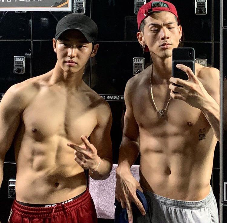 ถ่ายเองกับมือ 94