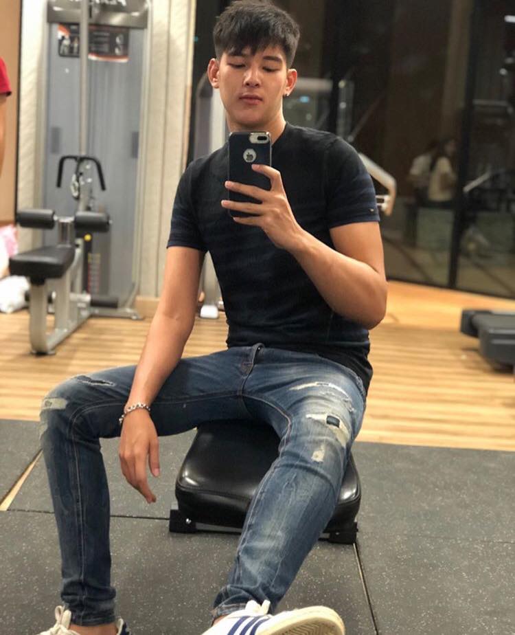ถ่ายเองกับมือ 95