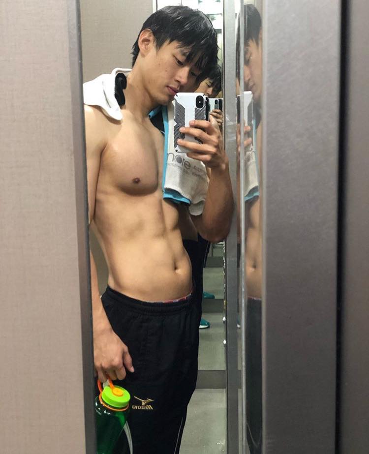 ถ่ายเองกับมือ 100