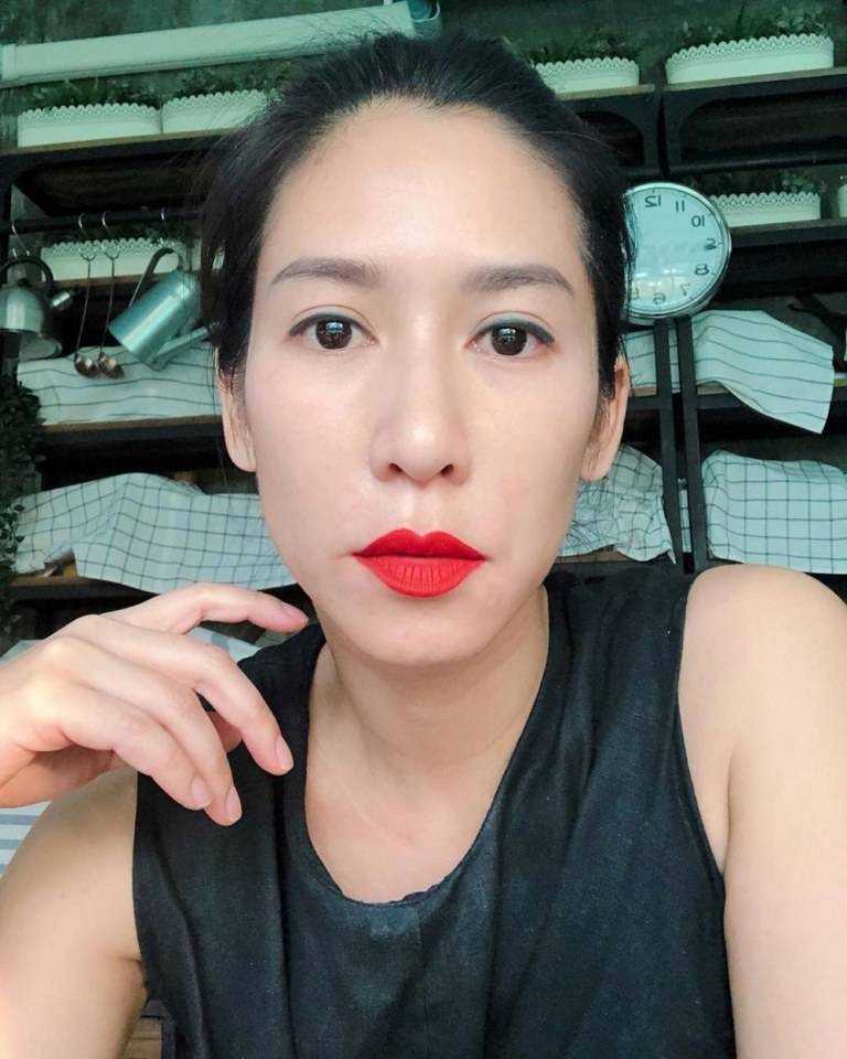 ป็อก ปิยธิดา "โลกนี้ไม่มีอะไรแน่นอน..อย่าท้า" จาก เมียหลวง"
