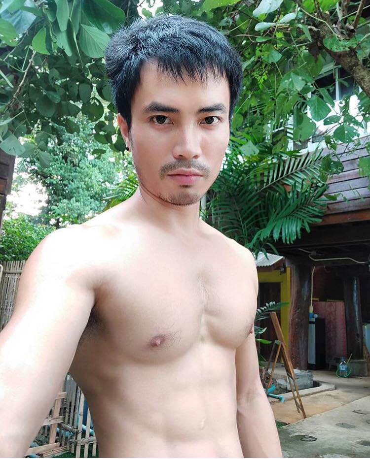 ถ่ายเองกับมือ 106