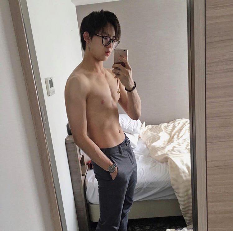 ถ่ายเองกับมือ 109