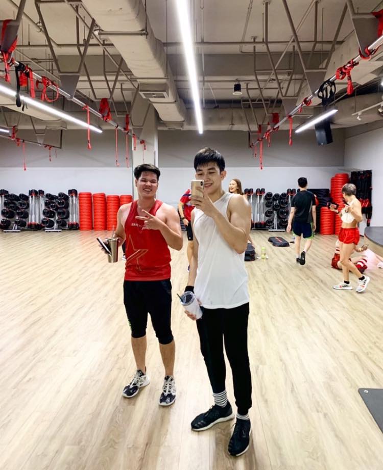 ถ่ายเองกับมือ 110