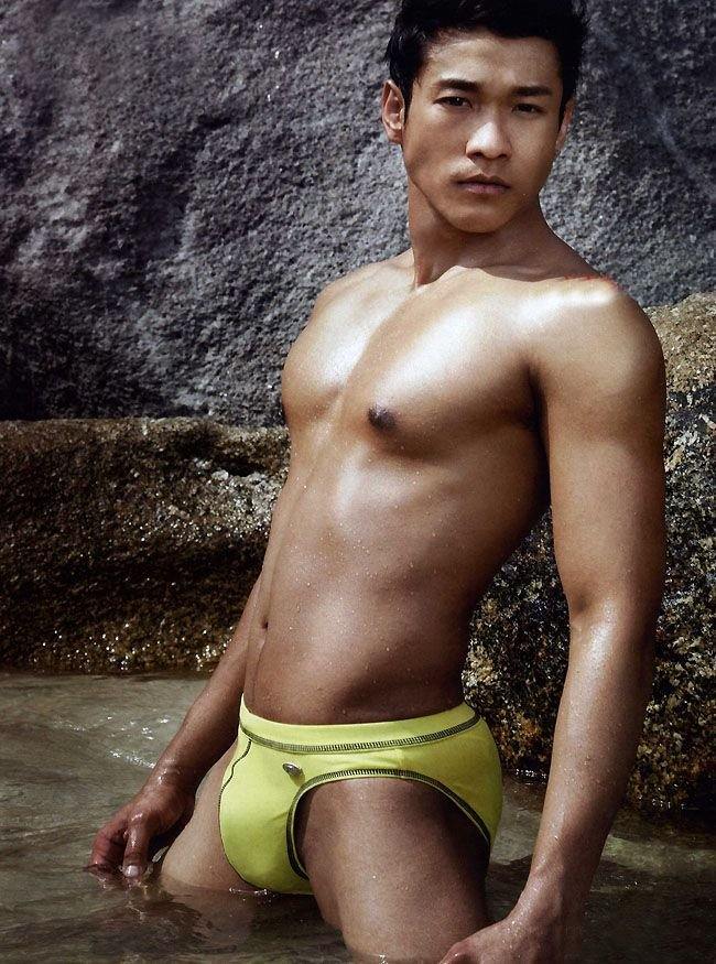 เอ็กซ์ ธิตินันทน์.