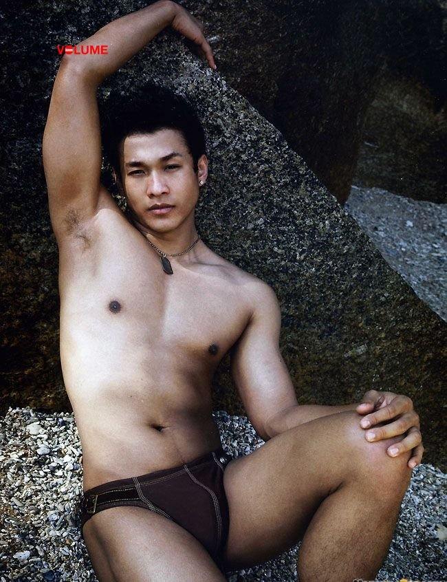 เอ็กซ์ ธิตินันทน์.