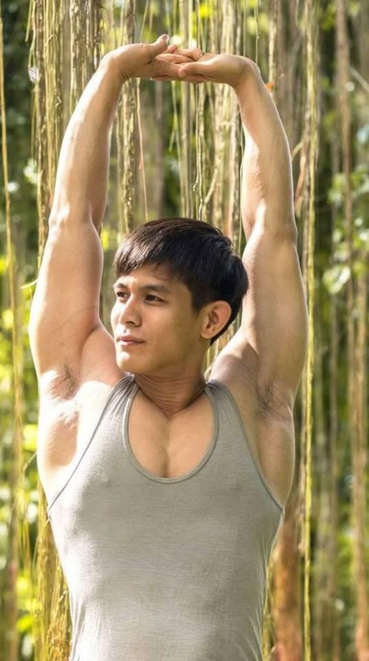 หนุ่มหล่อขึ้นปก 316