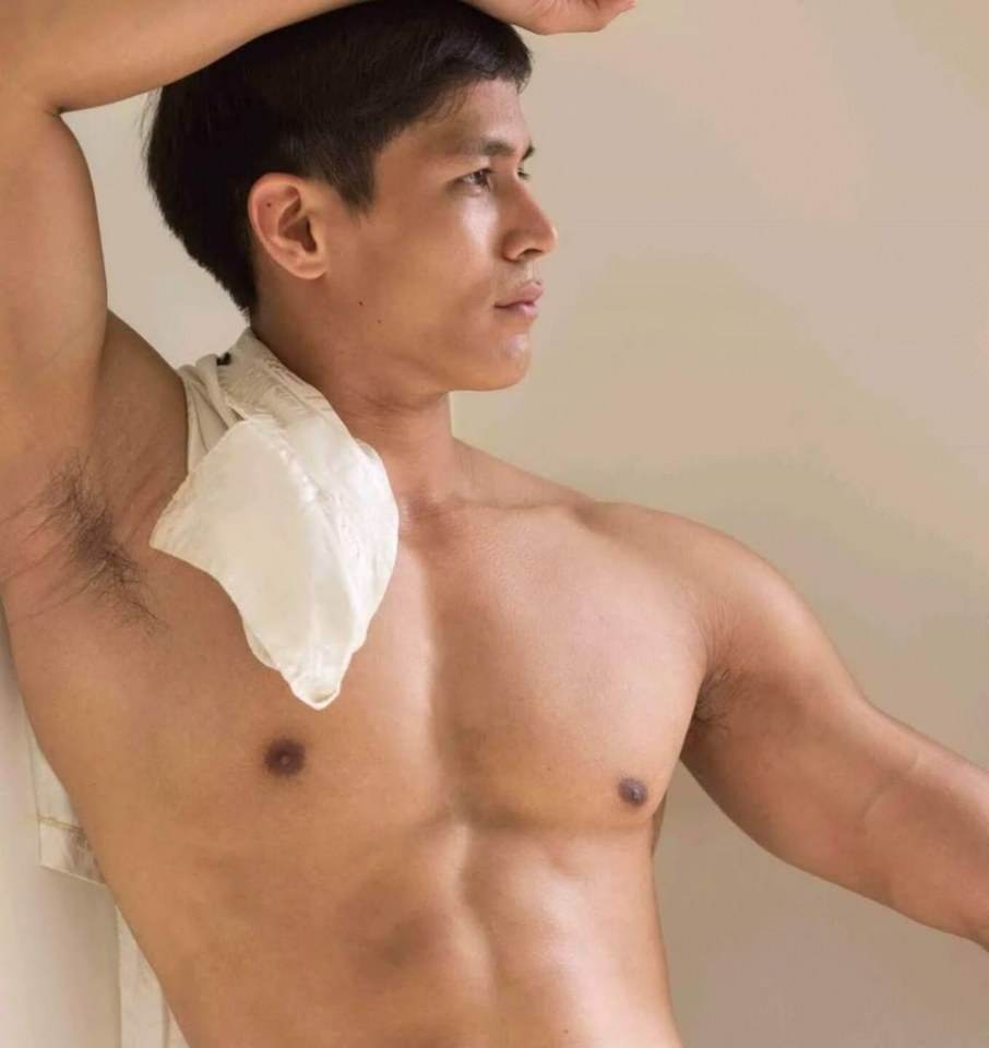 หนุ่มหล่อขึ้นปก 316